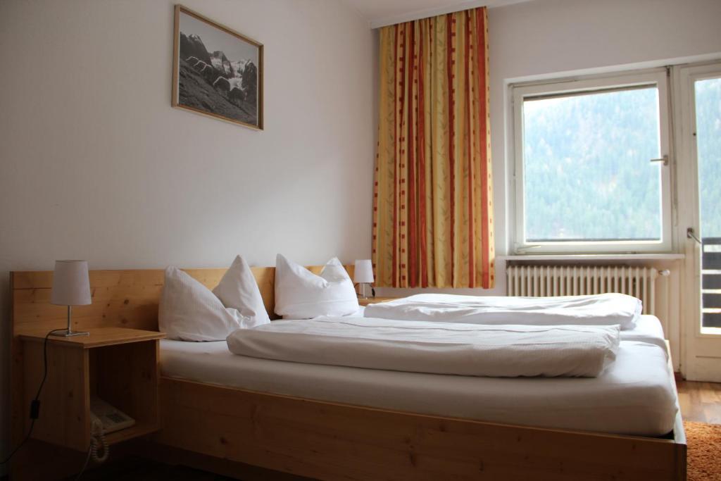 Alpenhotel Oetz Rum bild