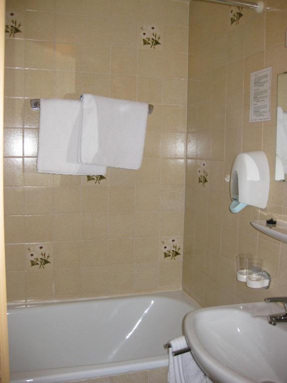Alpenhotel Oetz Rum bild