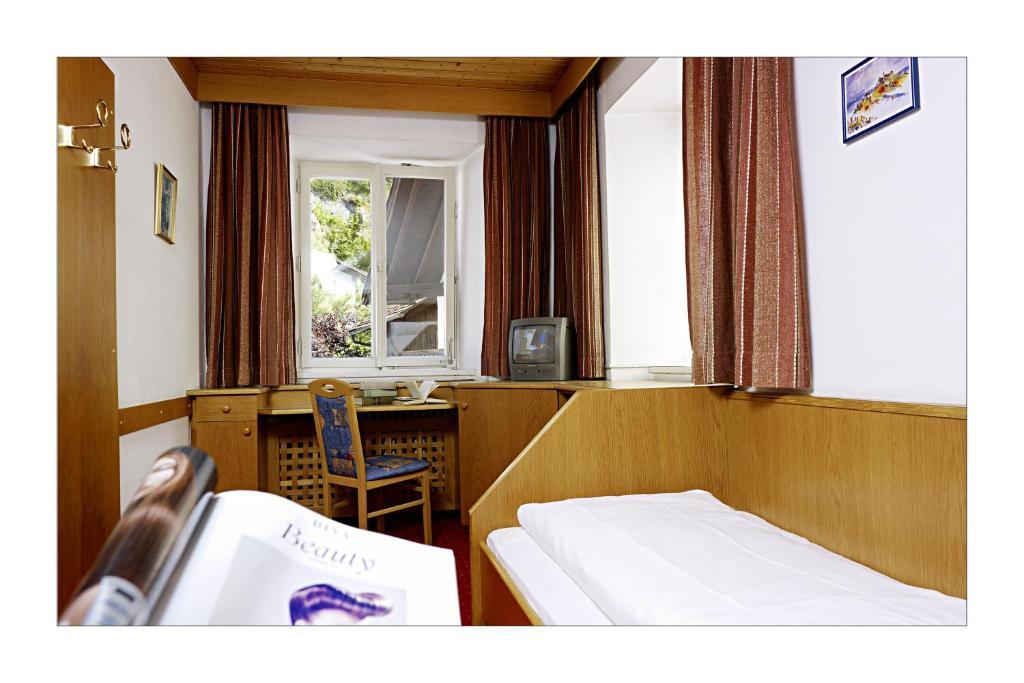 Alpenhotel Oetz Rum bild