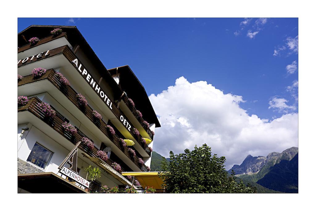 Alpenhotel Oetz Exteriör bild